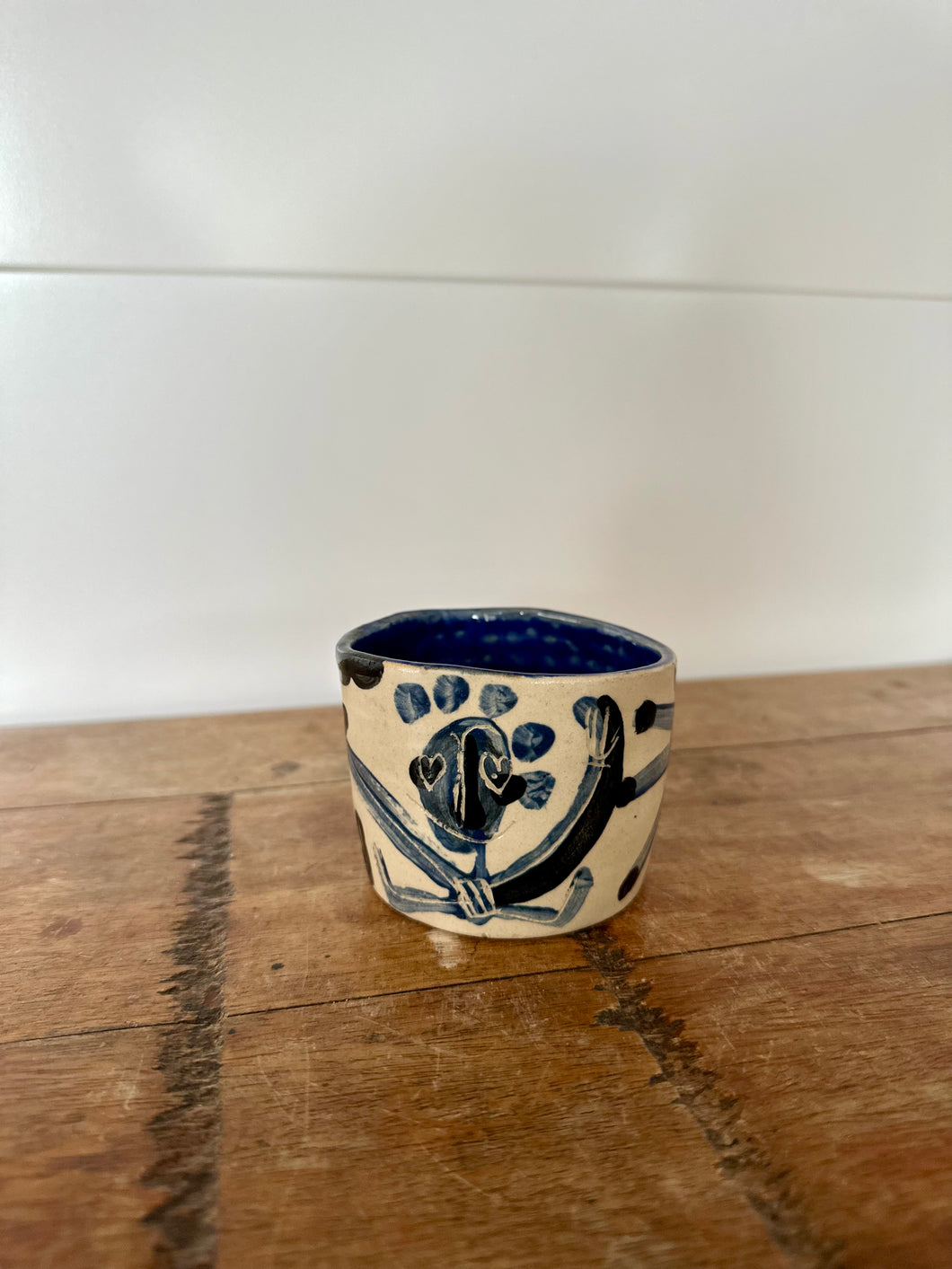 petit pot bleu illustre