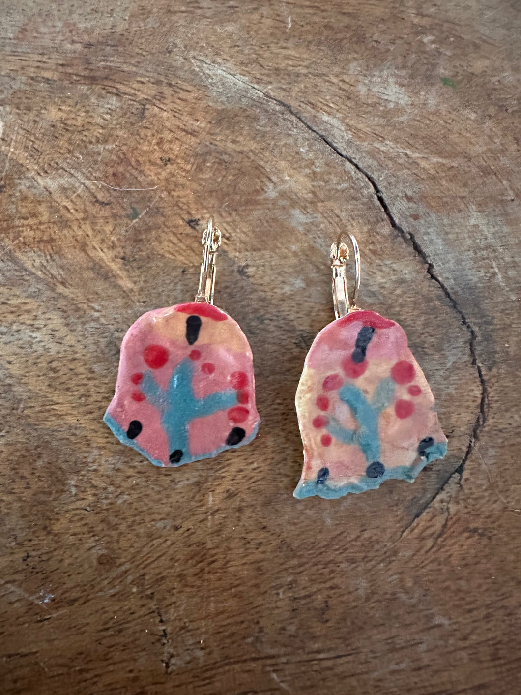 Boucles tombantes vieux rose fleur